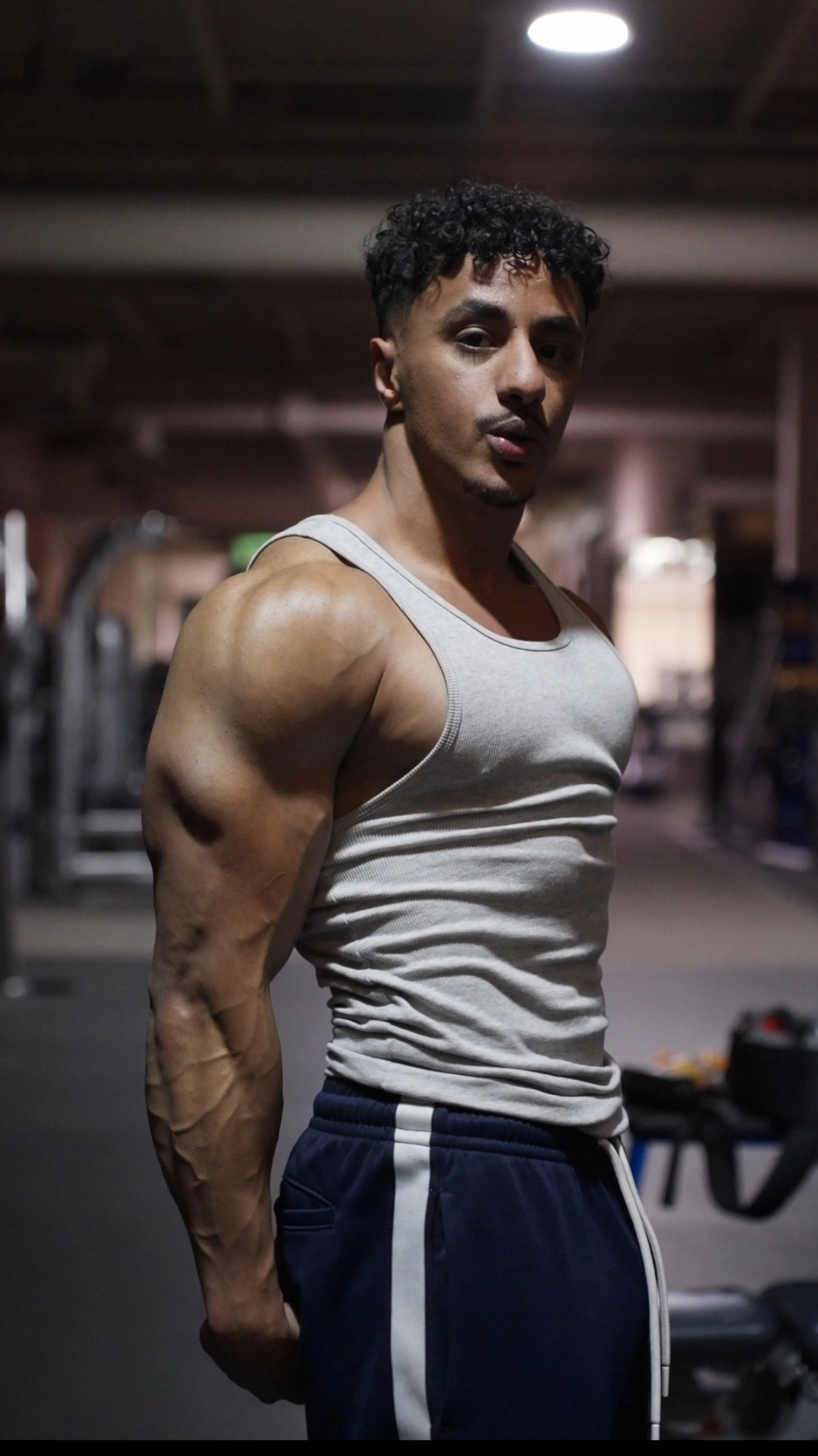 Picture of dipolifts flexing